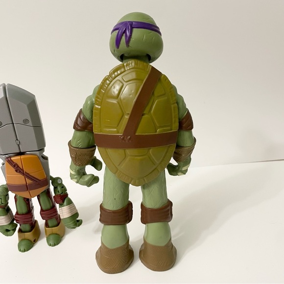 TNMT Teenage Mutant Ninja Turtle Donatello and Leonardo Weapon Mutation Toys - Picture 4 of 15